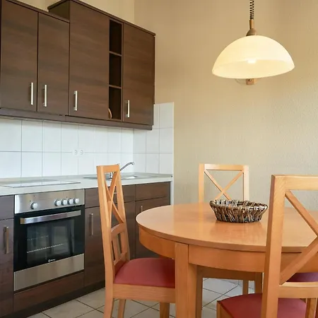 Apartment In A Lakeside Park In Sellin With A Balcony Buitenkant foto